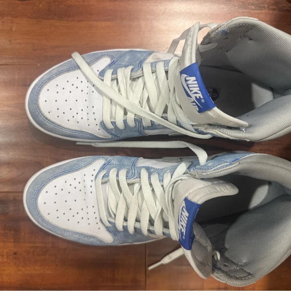 Air Jordan High-Top Sneakers - Picture 5 of 8